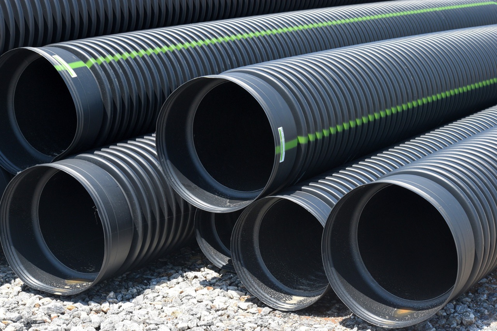 Water drainage-pipes-2471293_1280_1920x1280