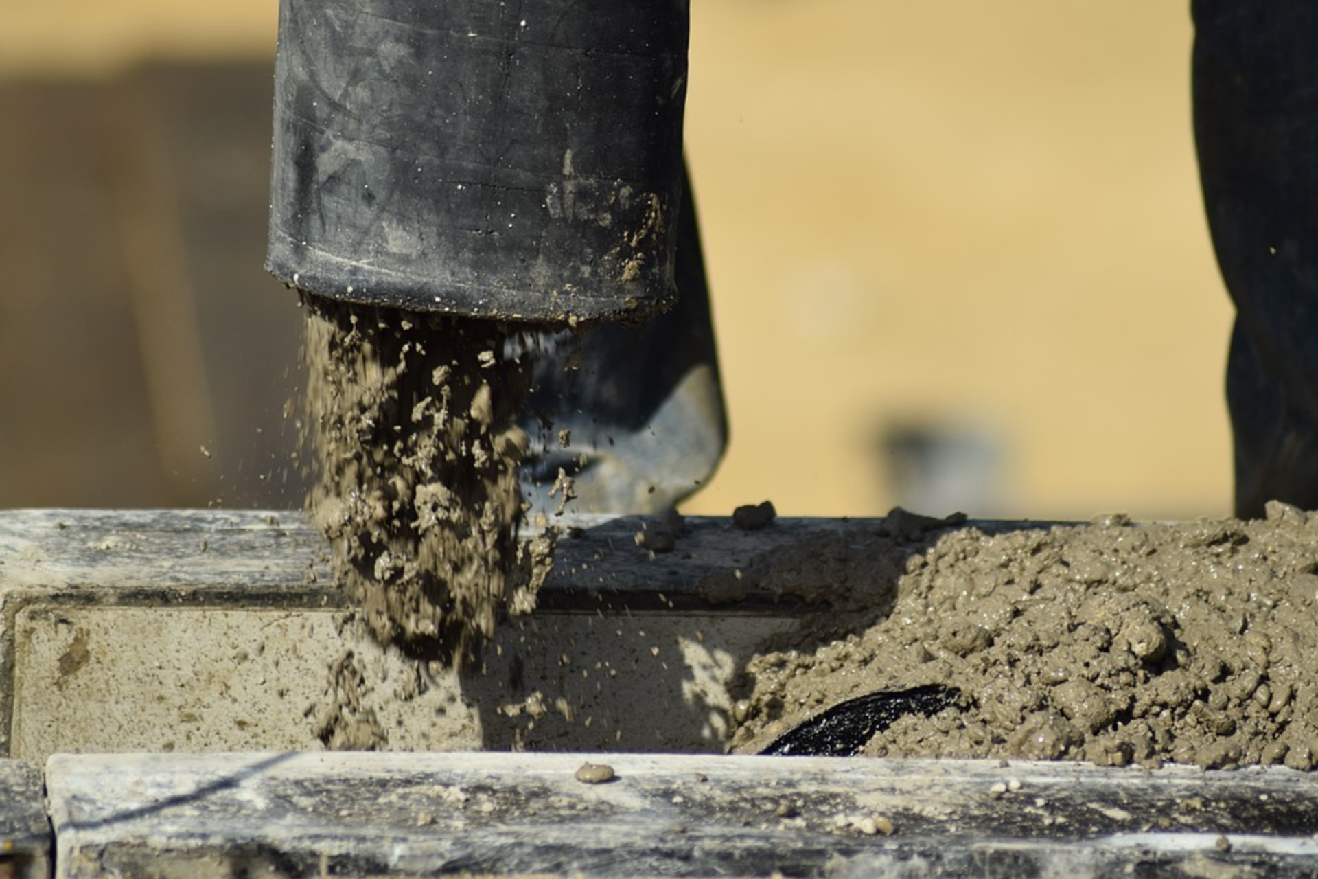 concrete-pump-2222450_960_720_3_1920x1280sssss